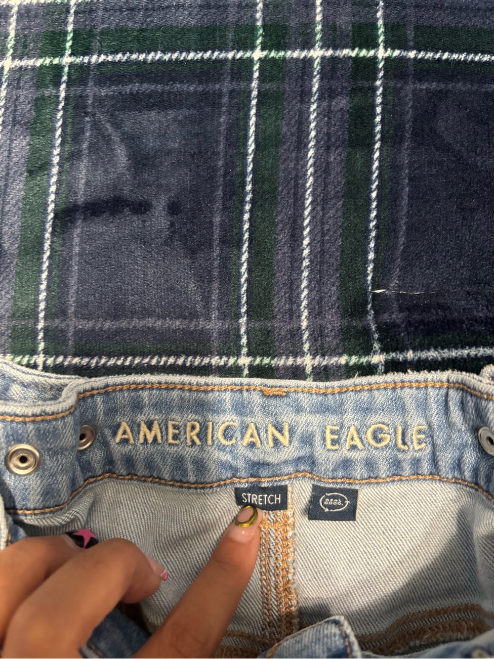 American Eagle light wash super high rise baggy jeans. Size 000 short. - Picture 8 of 9